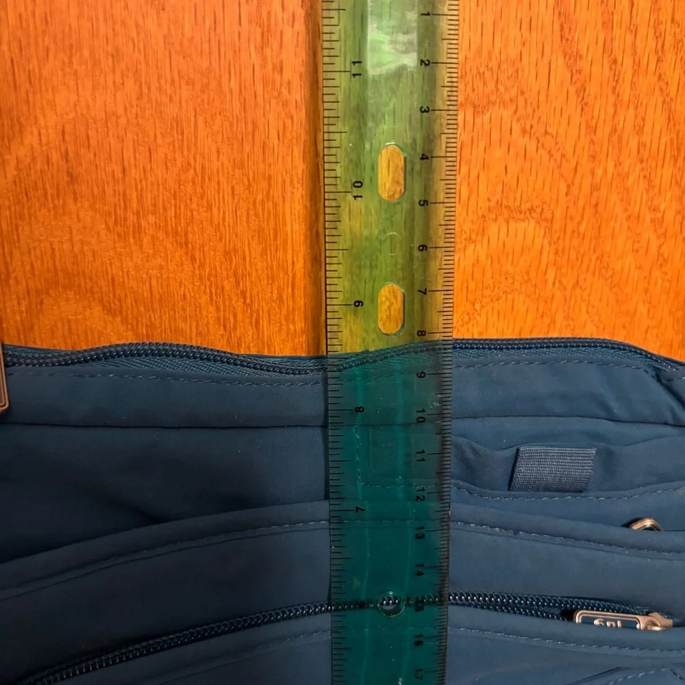 Lug Teal Crossbody Bag - Picture 5 of 6